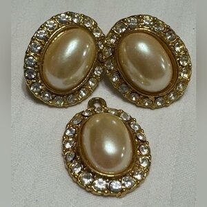pearl style Earrings and pendant